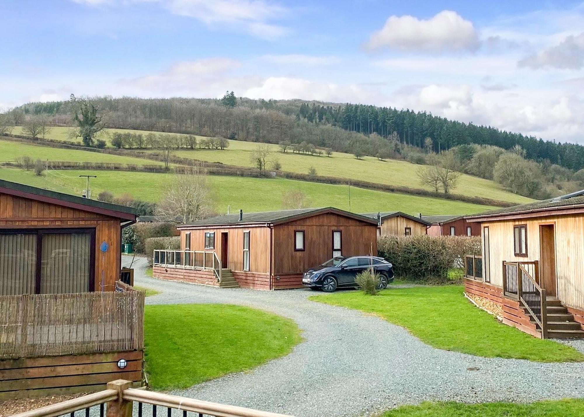 Clun Valley Lodges Clunton 外观 照片